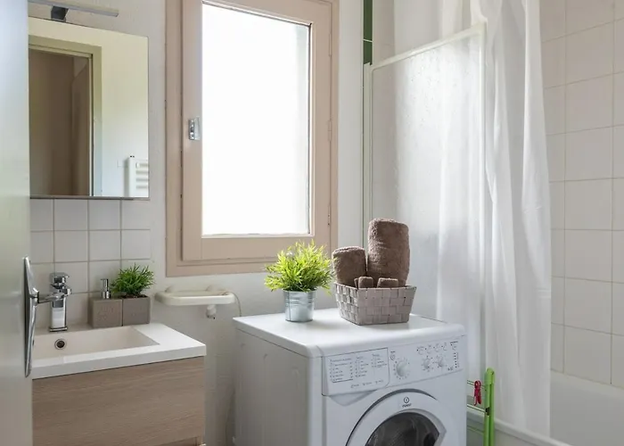 公寓 Cosy Avec Balcon Et Parking A Saint-lary - Fr-1-296-138